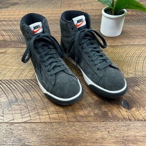NIKE Blazers Mid Vintage Suede Womens 7.5 shoes